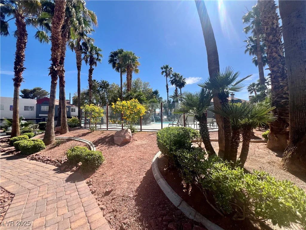 8600 Charleston, Las Vegas, NV 89117