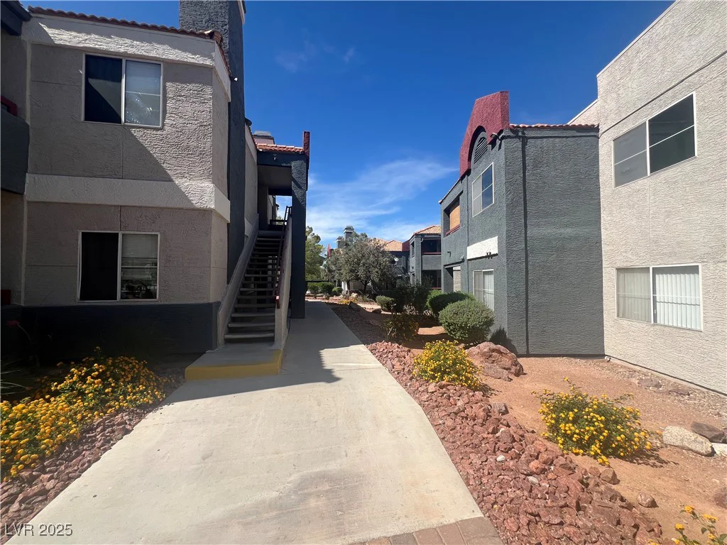 8600 Charleston, Las Vegas, NV 89117