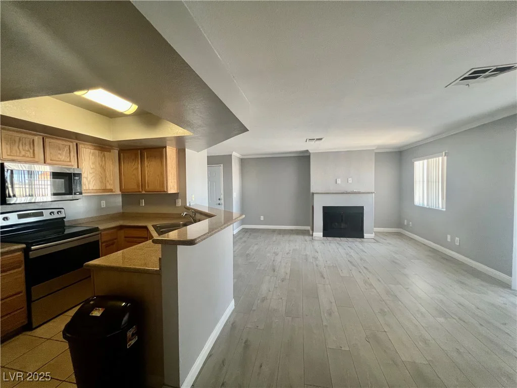 8600 Charleston, Las Vegas, NV 89117