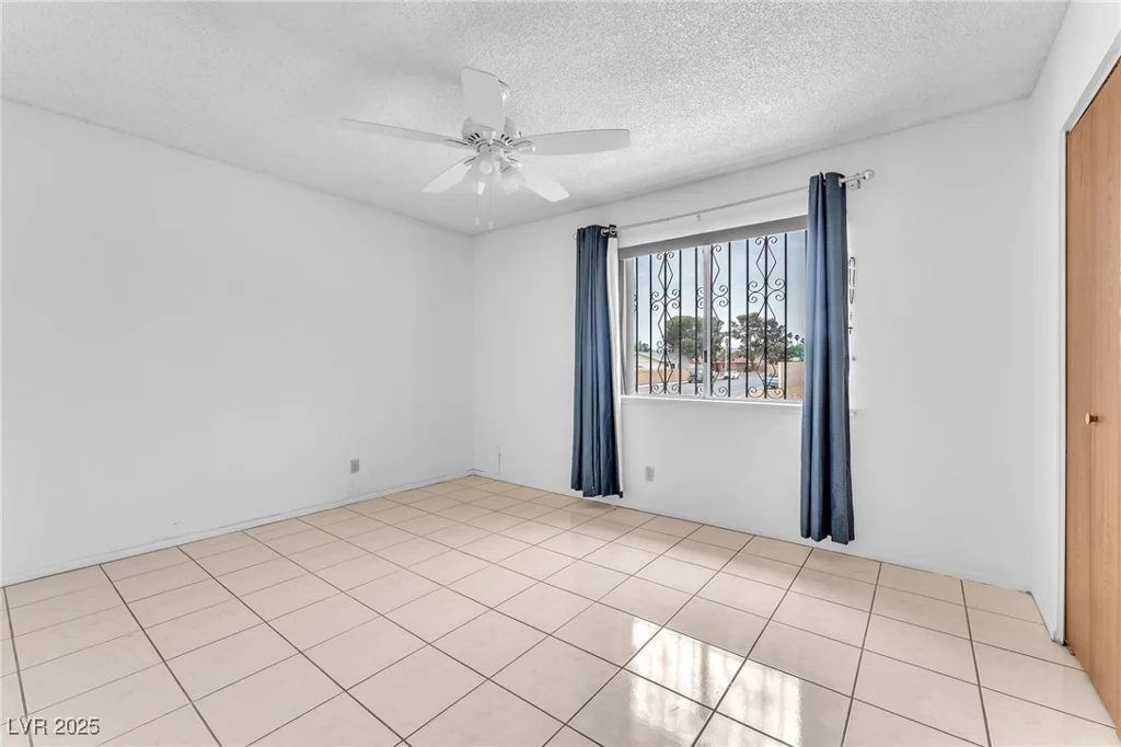 4386 El Cebra, Las Vegas, NV 89121