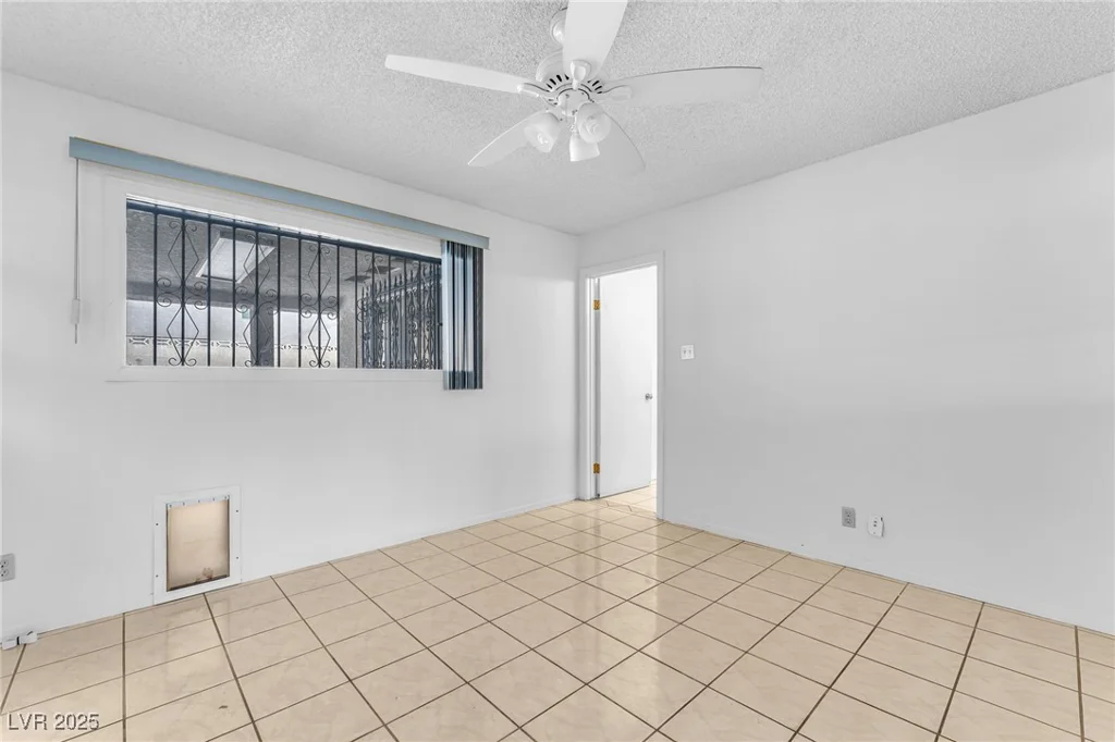 4386 El Cebra, Las Vegas, NV 89121