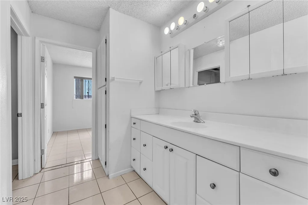 4386 El Cebra, Las Vegas, NV 89121