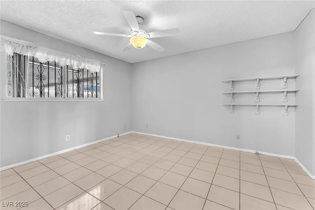 4386 El Cebra, Las Vegas, NV 89121