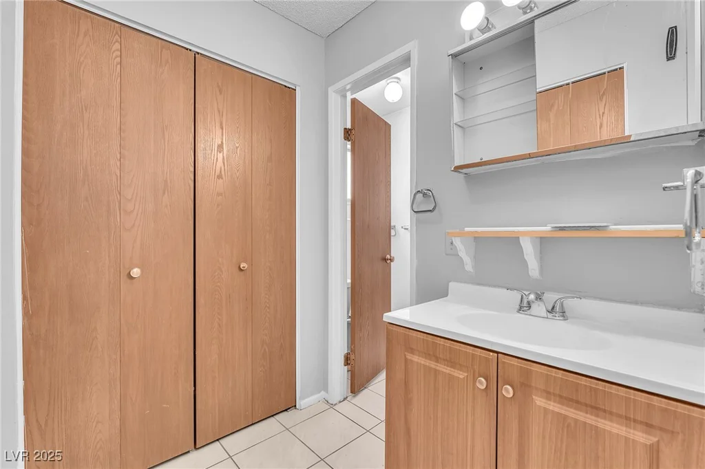 4386 El Cebra, Las Vegas, NV 89121