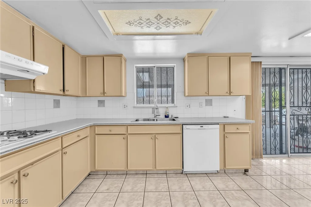 4386 El Cebra, Las Vegas, NV 89121