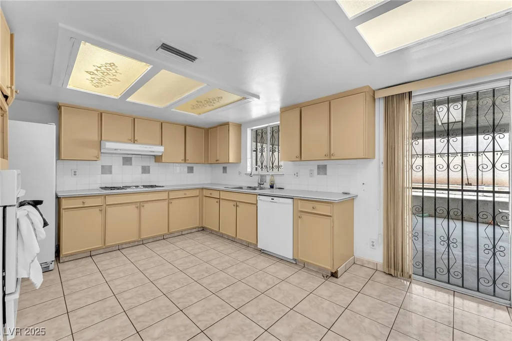 4386 El Cebra, Las Vegas, NV 89121