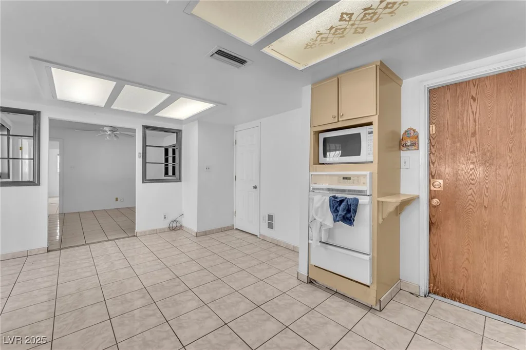 4386 El Cebra, Las Vegas, NV 89121