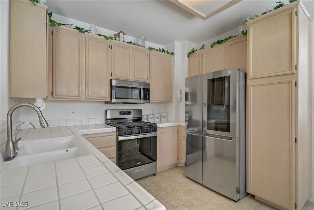 8116 Kokoma, Las Vegas, NV 89128