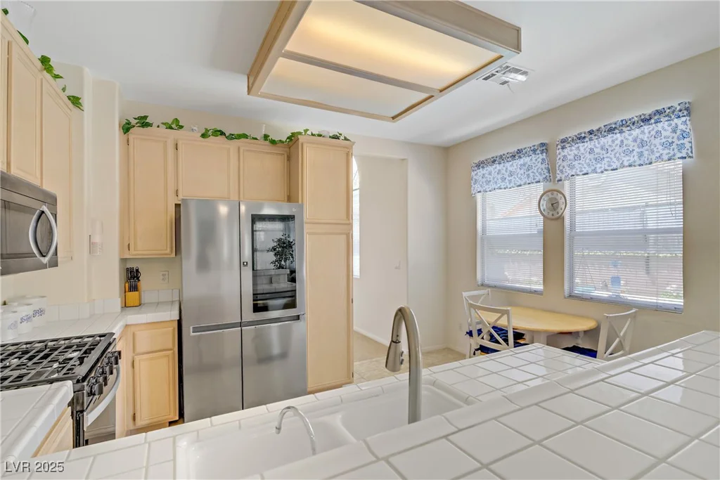 8116 Kokoma, Las Vegas, NV 89128
