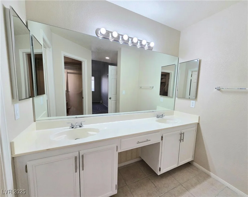 2035 Warm Springs, Las Vegas, NV 89119