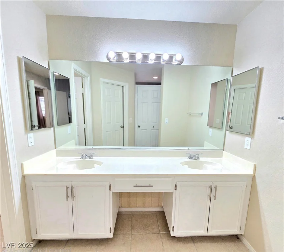 2035 Warm Springs, Las Vegas, NV 89119