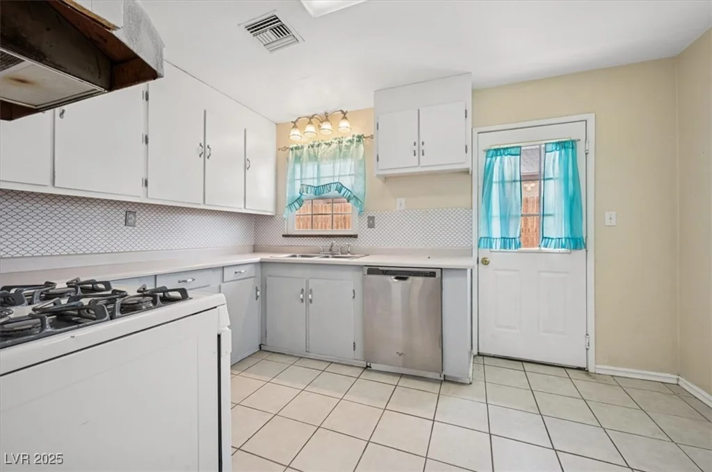 600 Federal, Henderson, NV 89015