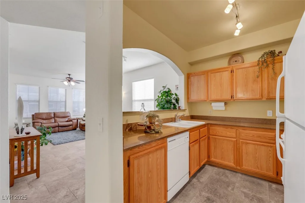 10001 Peace, Las Vegas, NV 89147