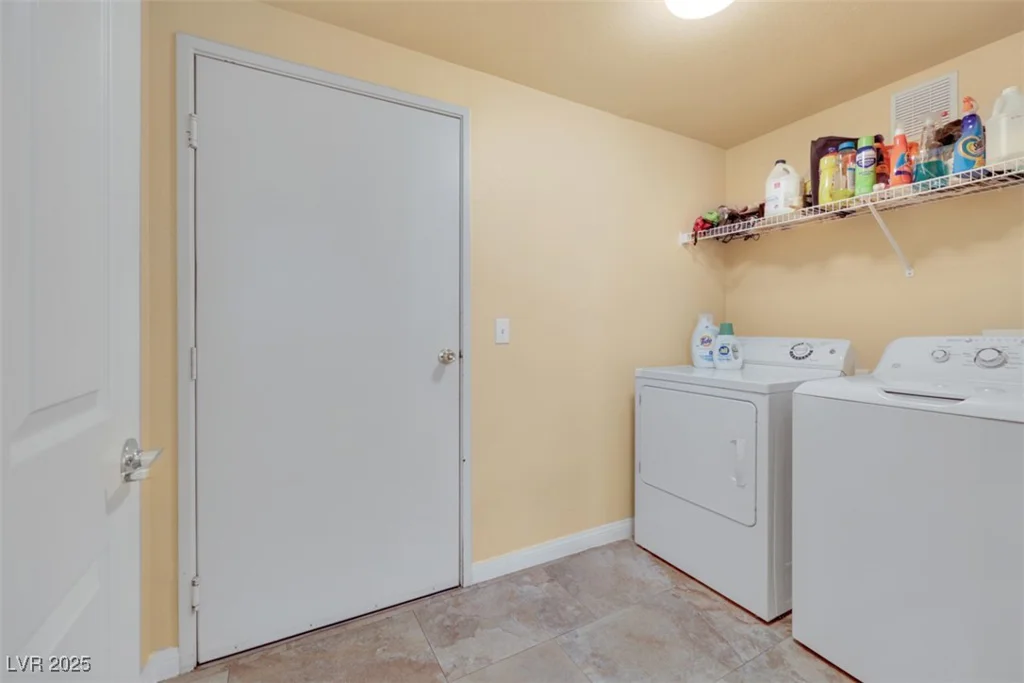 10001 Peace, Las Vegas, NV 89147
