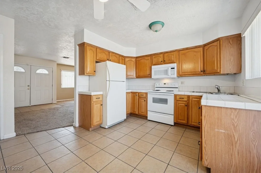 460 Crestway, Henderson, NV 89015