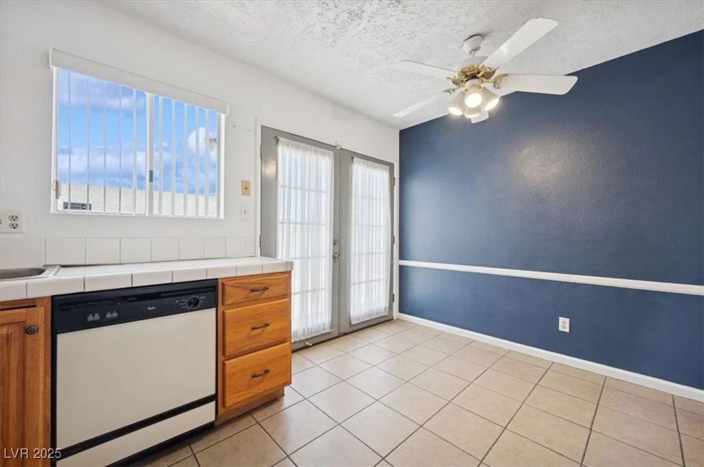 460 Crestway, Henderson, NV 89015