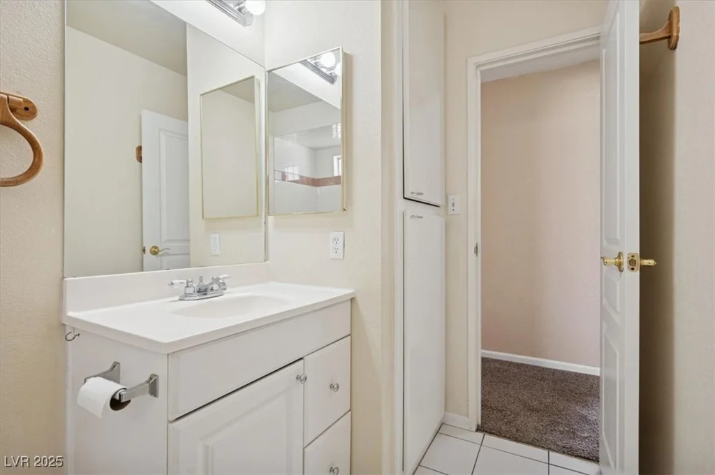 460 Crestway, Henderson, NV 89015