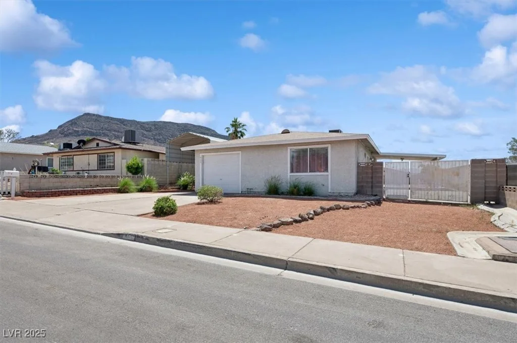 460 Crestway, Henderson, NV 89015