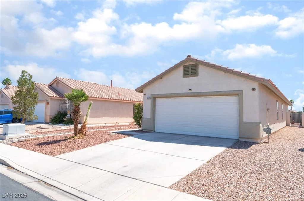 5524 La Pelusa, North Las Vegas, NV 89031