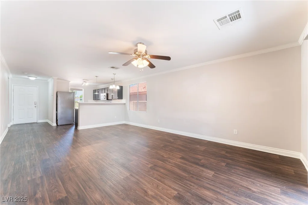 5524 La Pelusa, North Las Vegas, NV 89031
