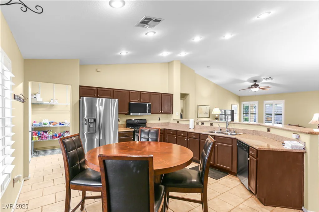 8928 Rusty Rifle, Las Vegas, NV 89143