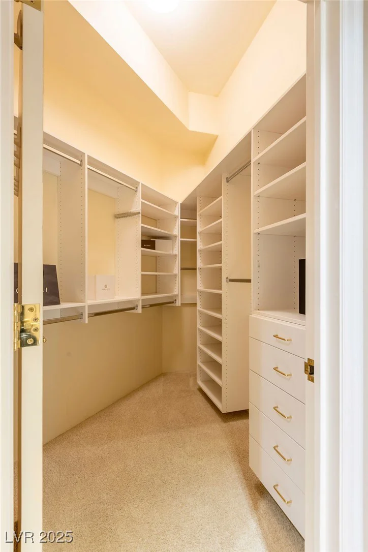 2877 Paradise, Las Vegas, NV 89109
