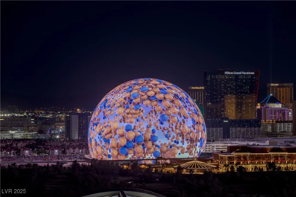 2877 Paradise, Las Vegas, NV 89109
