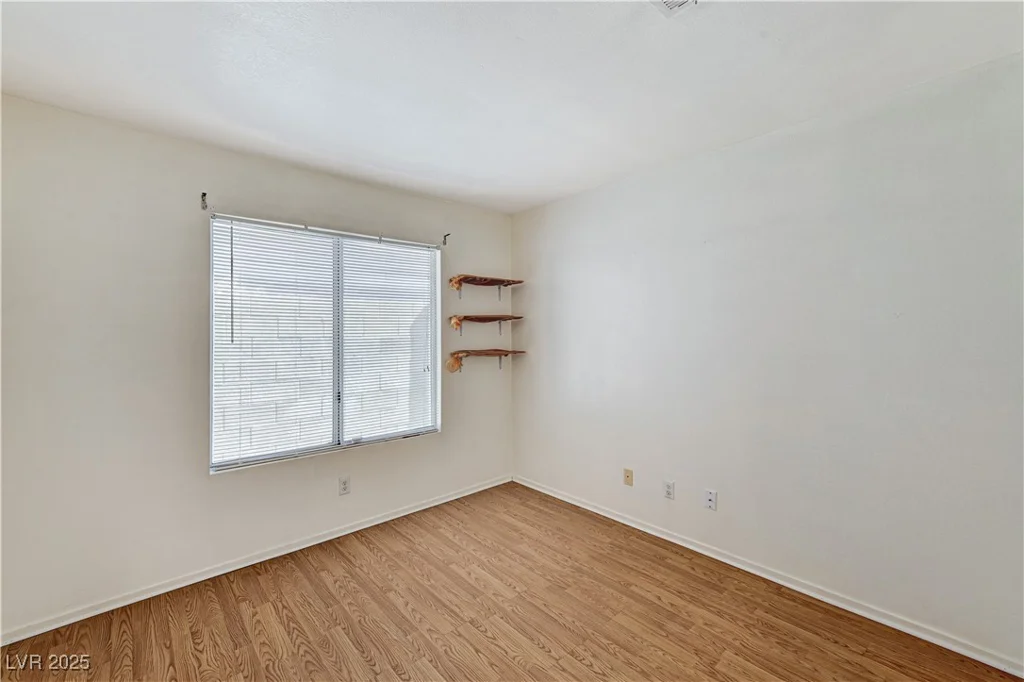 5016 Jacarilla, North Las Vegas, NV 89031
