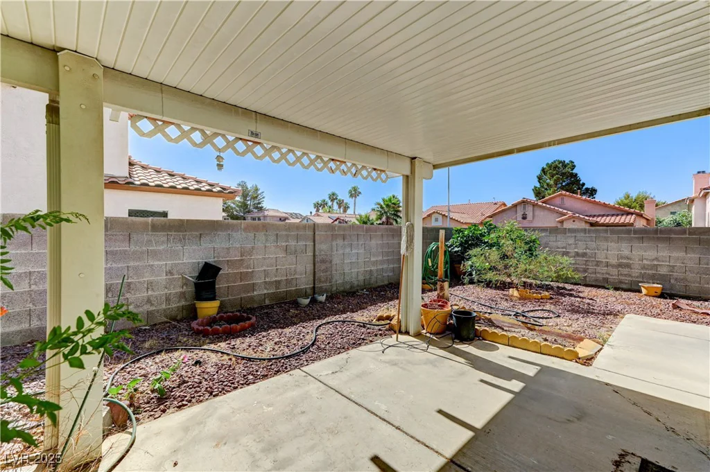 5016 Jacarilla, North Las Vegas, NV 89031