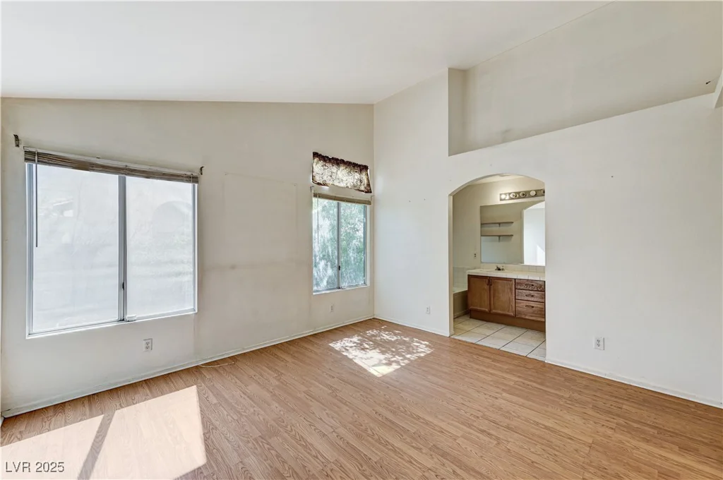 5016 Jacarilla, North Las Vegas, NV 89031