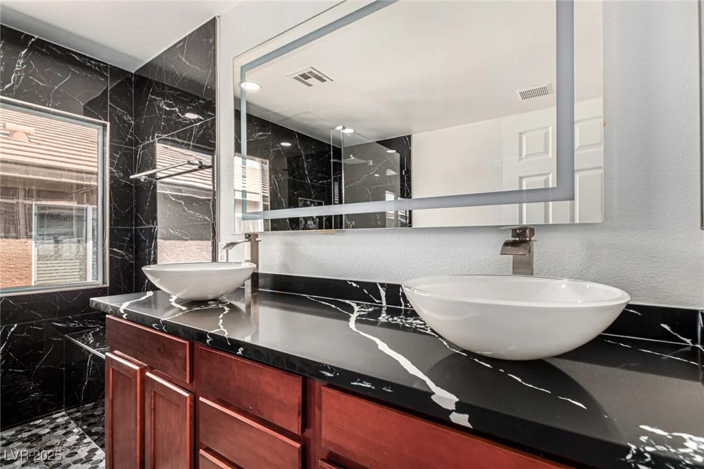 9173 Weeping Hollow, Las Vegas, NV 89178