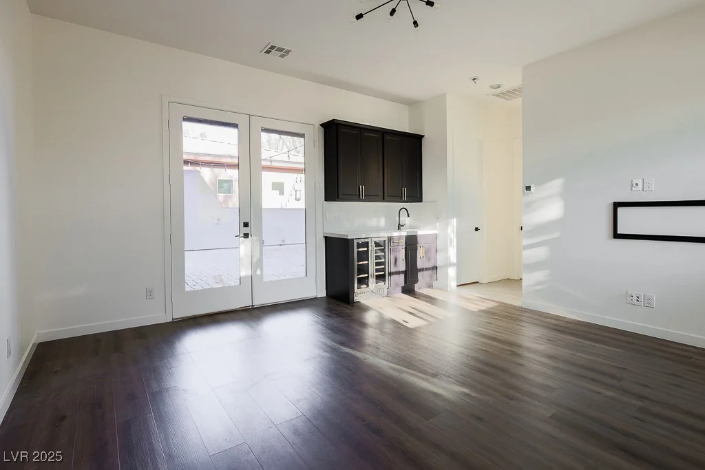 6110 Pebble Glen, Las Vegas, NV 89149