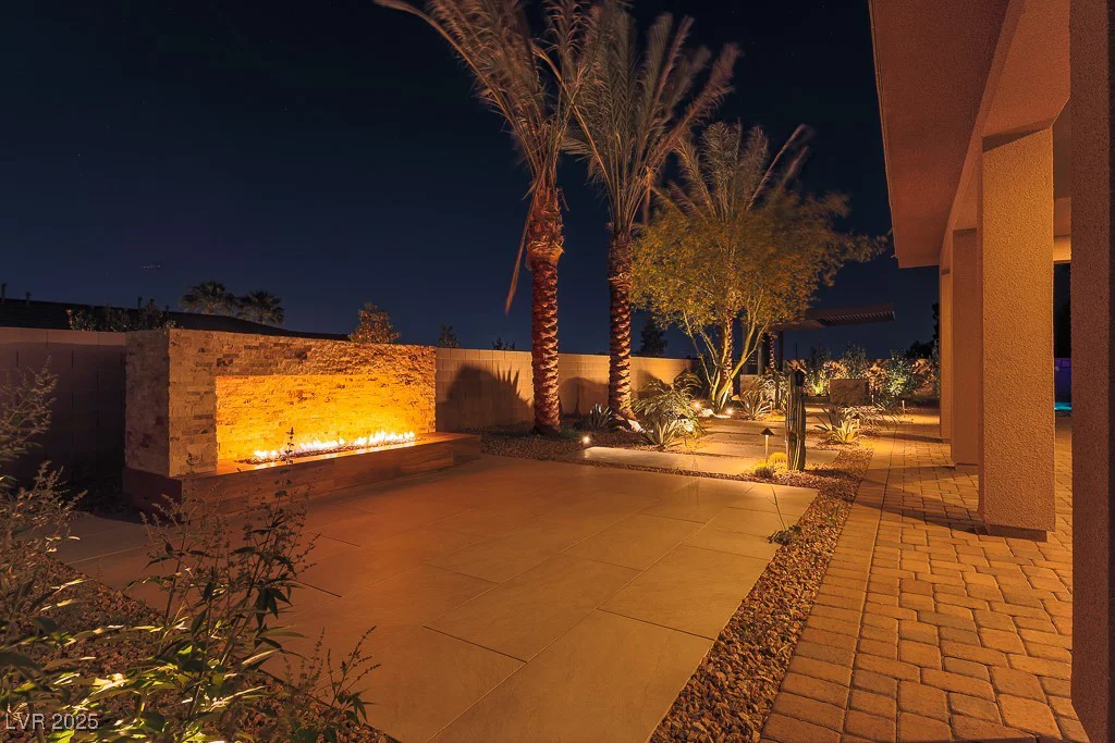 6110 Pebble Glen, Las Vegas, NV 89149