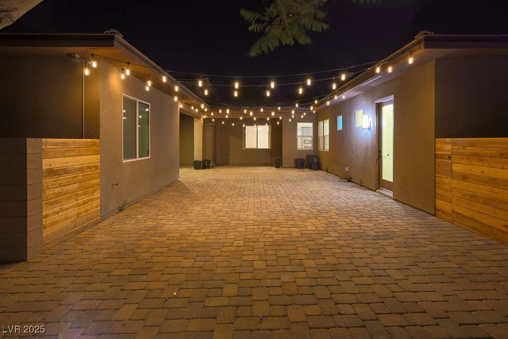 6110 Pebble Glen, Las Vegas, NV 89149