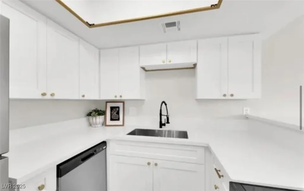 2480 Old Forge, Las Vegas, NV 89121