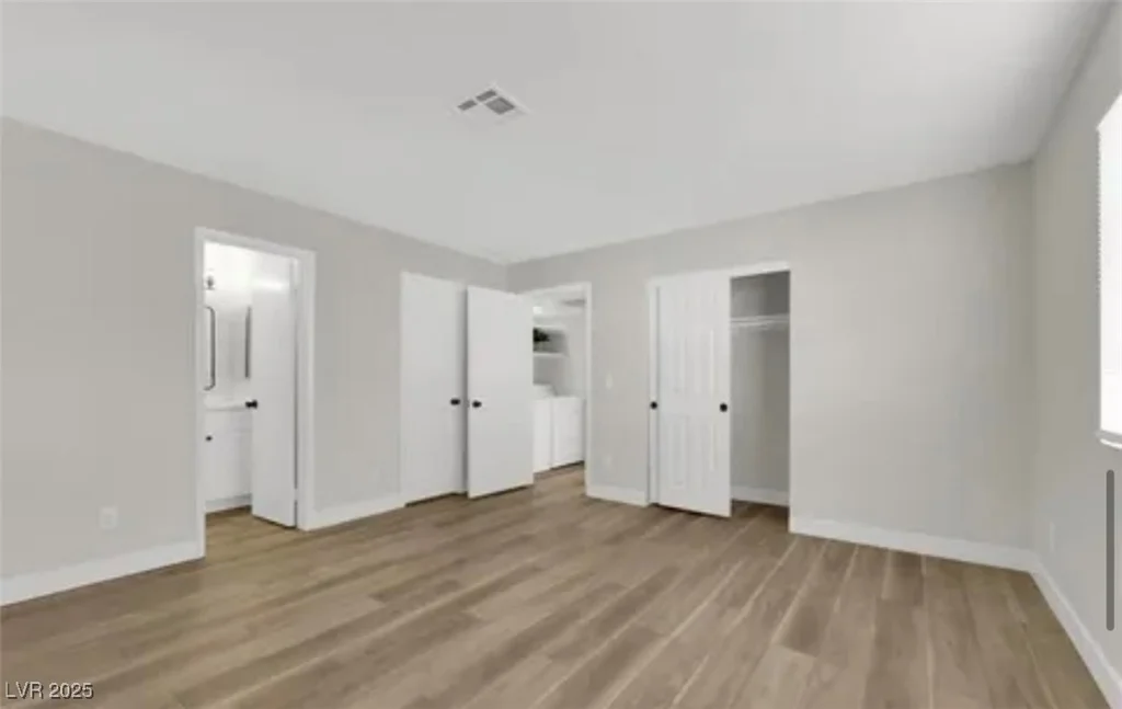 2480 Old Forge, Las Vegas, NV 89121