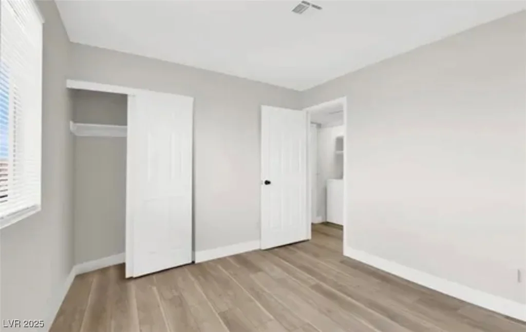2480 Old Forge, Las Vegas, NV 89121