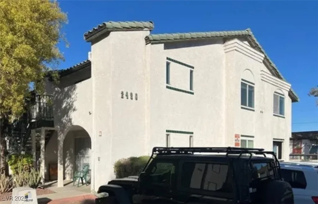 2480 Old Forge, Las Vegas, NV 89121
