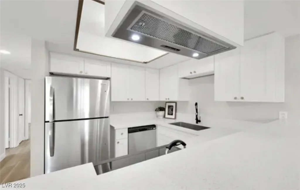 2480 Old Forge, Las Vegas, NV 89121