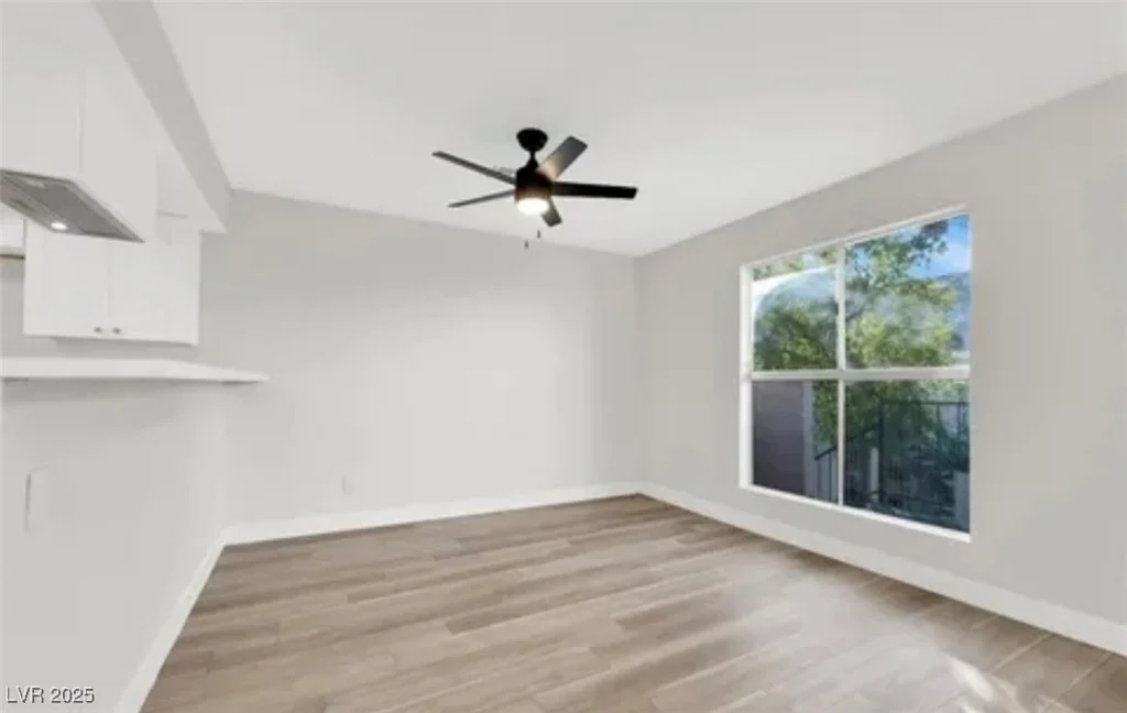 2480 Old Forge, Las Vegas, NV 89121