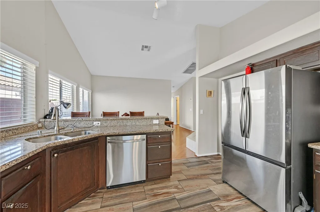 6125 Desert Haven, Las Vegas, NV 89130