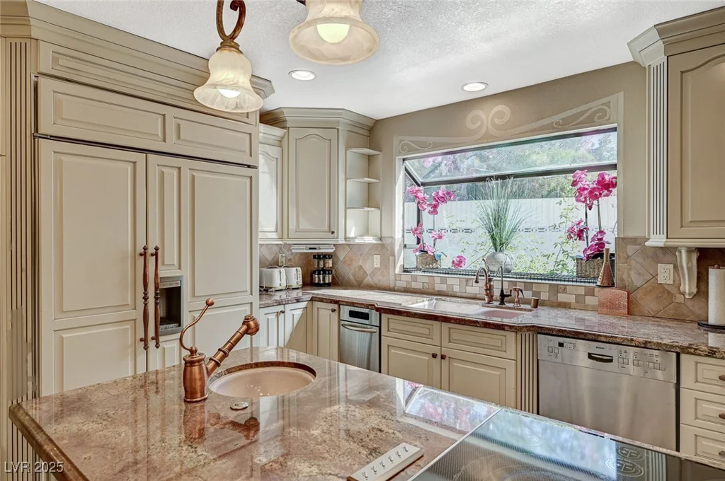 3141 Katie, Las Vegas, NV 89121