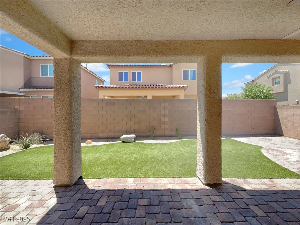 2125 Stone Well, North Las Vegas, NV 89031