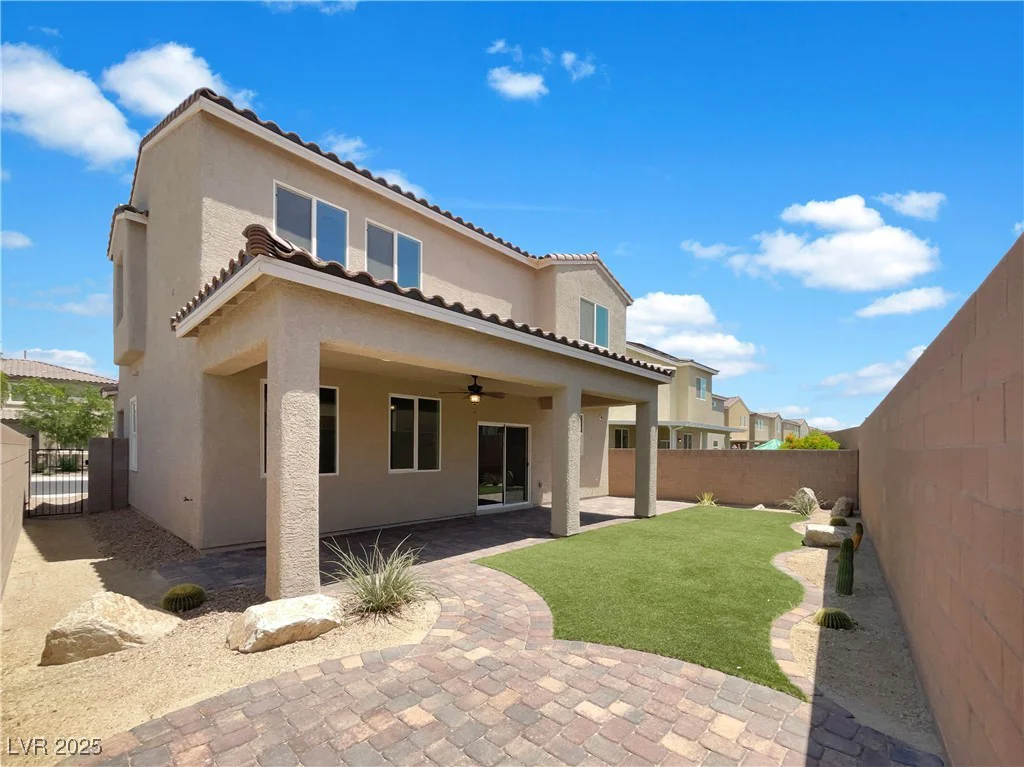 2125 Stone Well, North Las Vegas, NV 89031