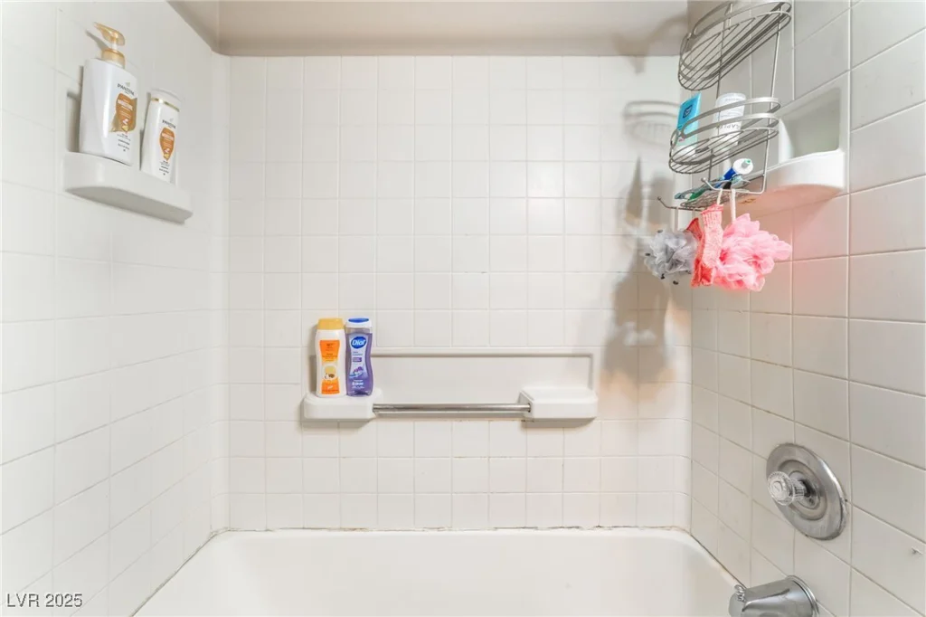 4648 Krissylouise, Las Vegas, NV 89121
