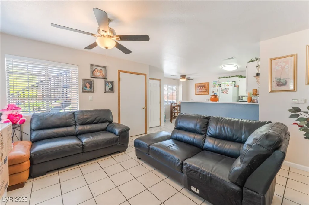 4648 Krissylouise, Las Vegas, NV 89121