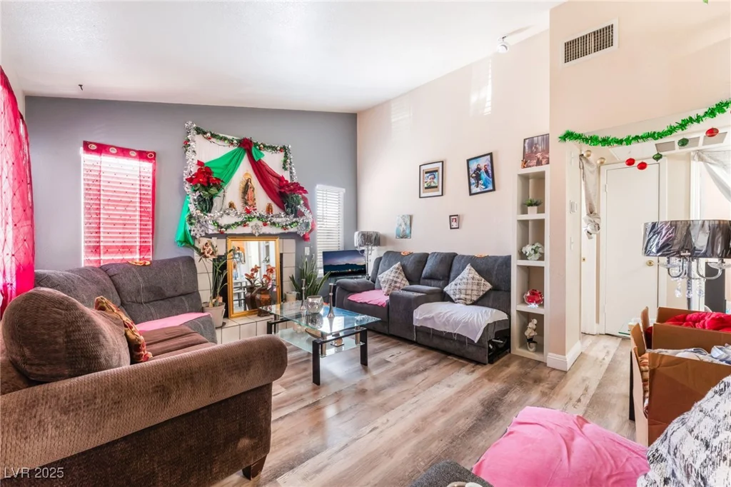 4648 Krissylouise, Las Vegas, NV 89121
