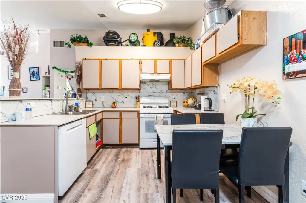 4648 Krissylouise, Las Vegas, NV 89121