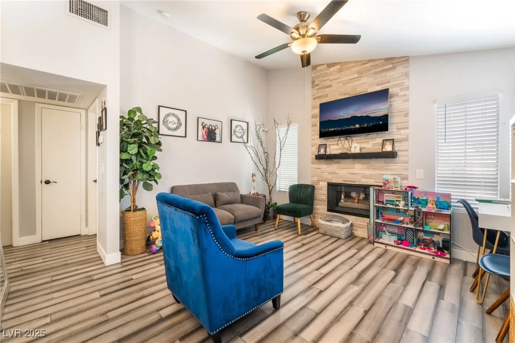 4648 Krissylouise, Las Vegas, NV 89121
