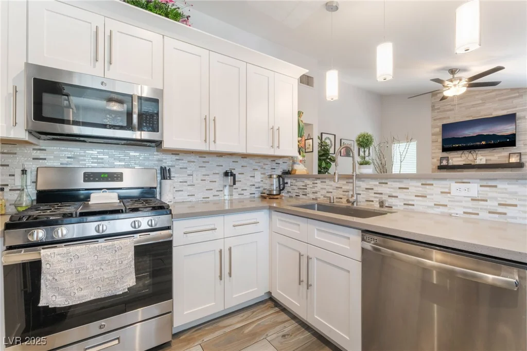 4648 Krissylouise, Las Vegas, NV 89121